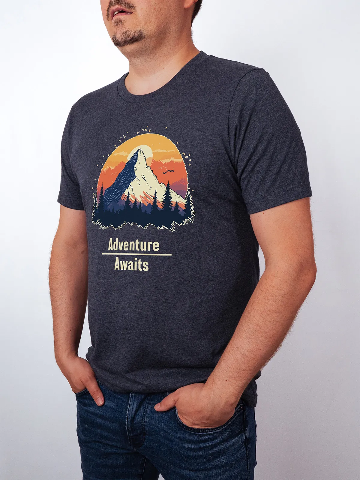 Abenteuer Wartet T-Shirt Heather Midnight Navy - Fruehling Kollektion
