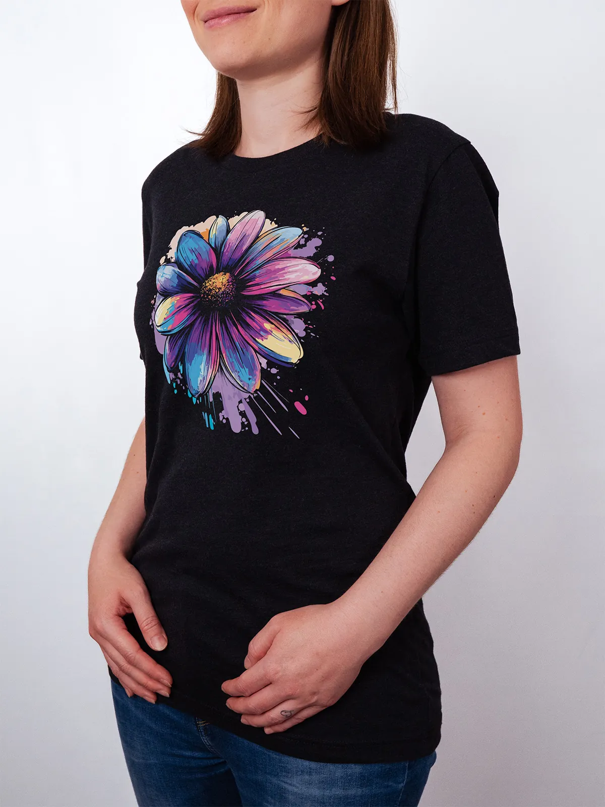 Bemalte Bluetenblaetter T-Shirt Black Heather - Fruehling ShiftOutfit