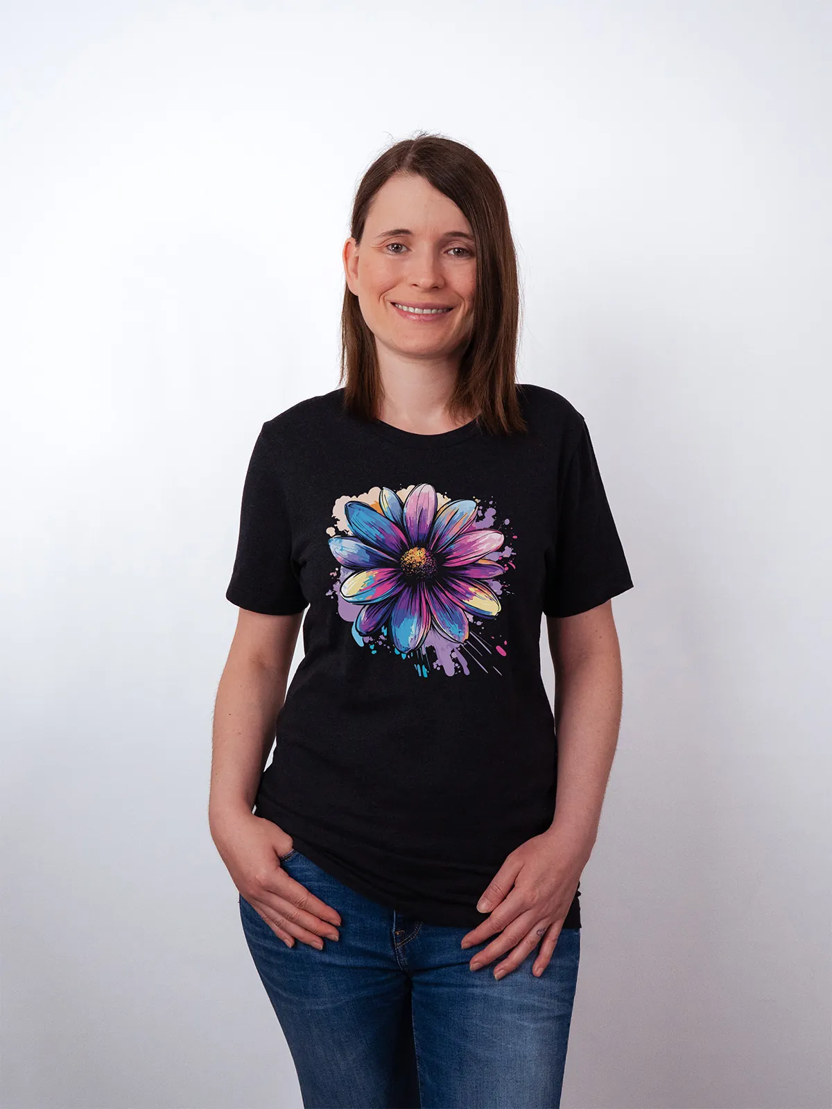 Bemalte Bluetenblaetter Black Heather T-Shirt - Fruehlingsmode