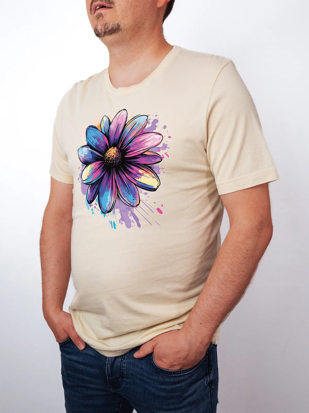 Bemalte Bluetenblaetter T-Shirt Soft Cream - Fruehling Kollektion