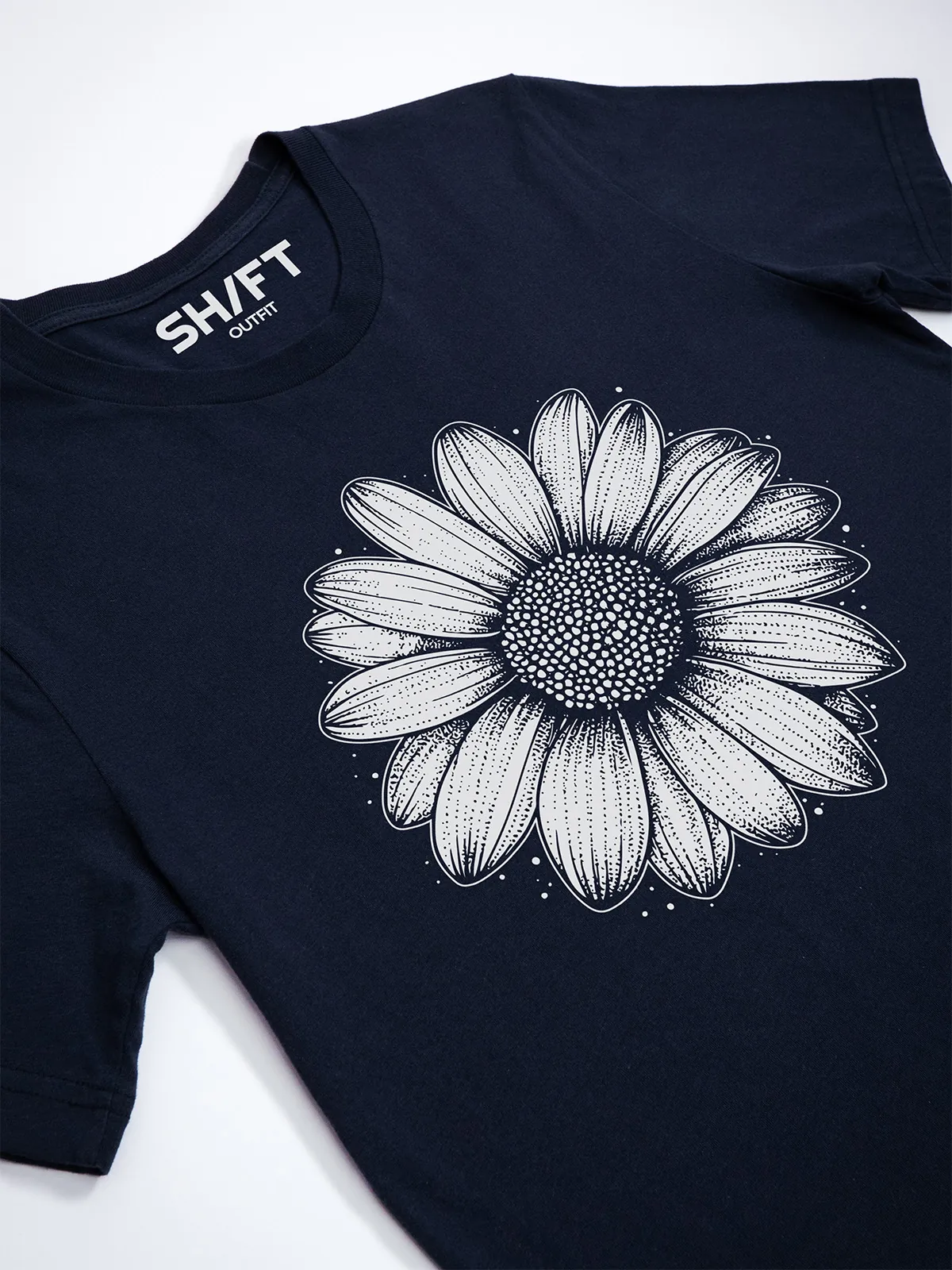 Einfache Bluete T-Shirt Navy - Fruehling ShiftOutfit