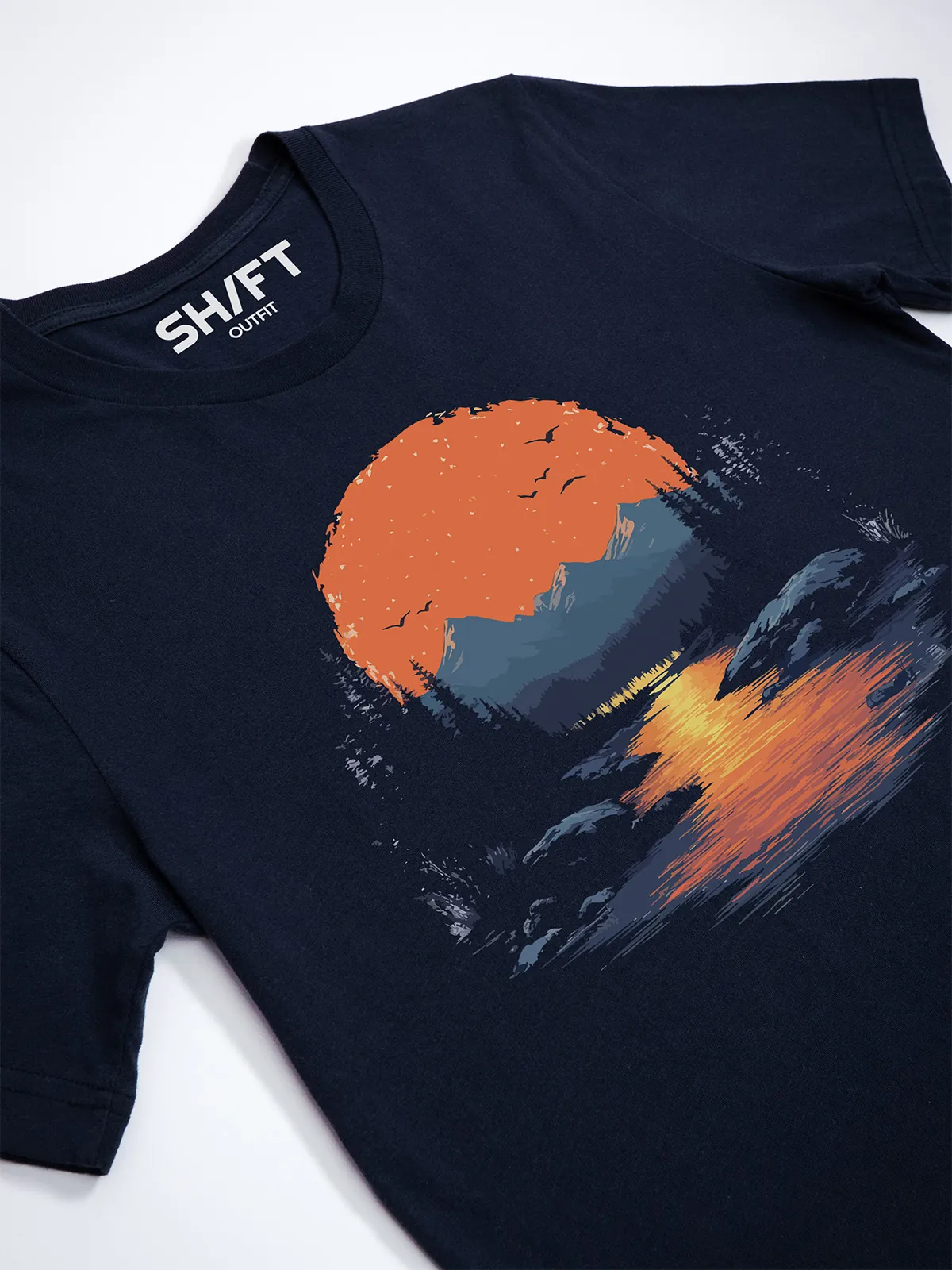 Goldenes Tal Navy T-Shirt - Fruehlingsmode