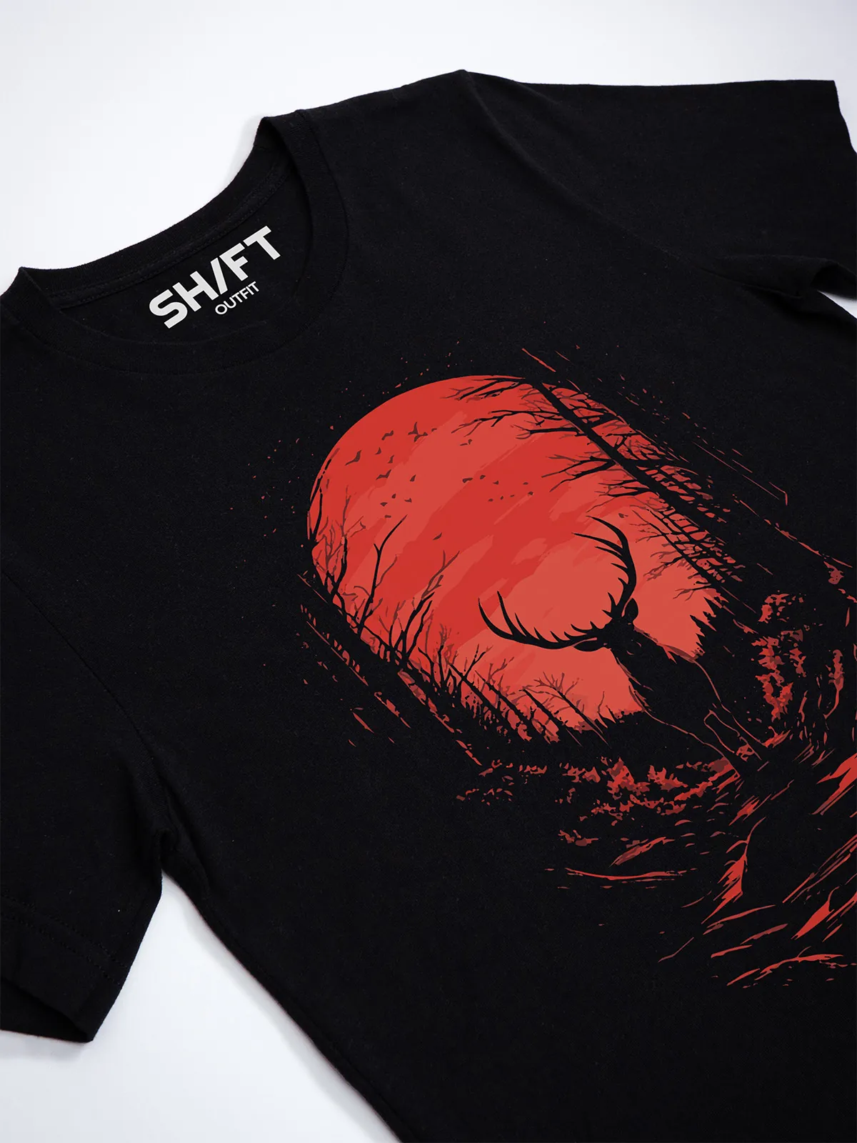 Hirsch Karminrot T-Shirt Black - Neustart