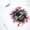Sakura Hummel T-Shirt in White, Detailansicht des Drucks.